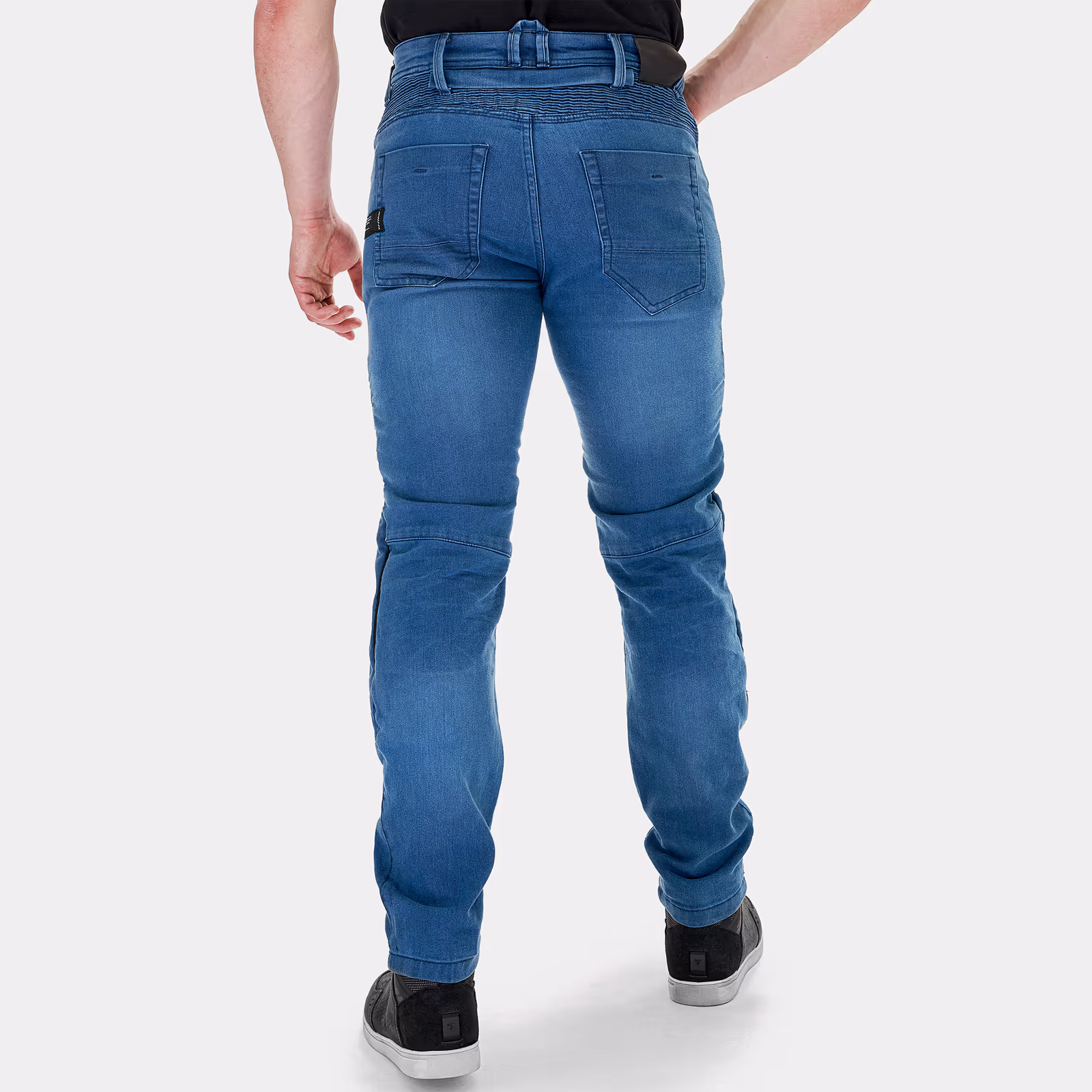 03_SHIMA_ZENITH_BLUE_MEN_BACK_2500x2500