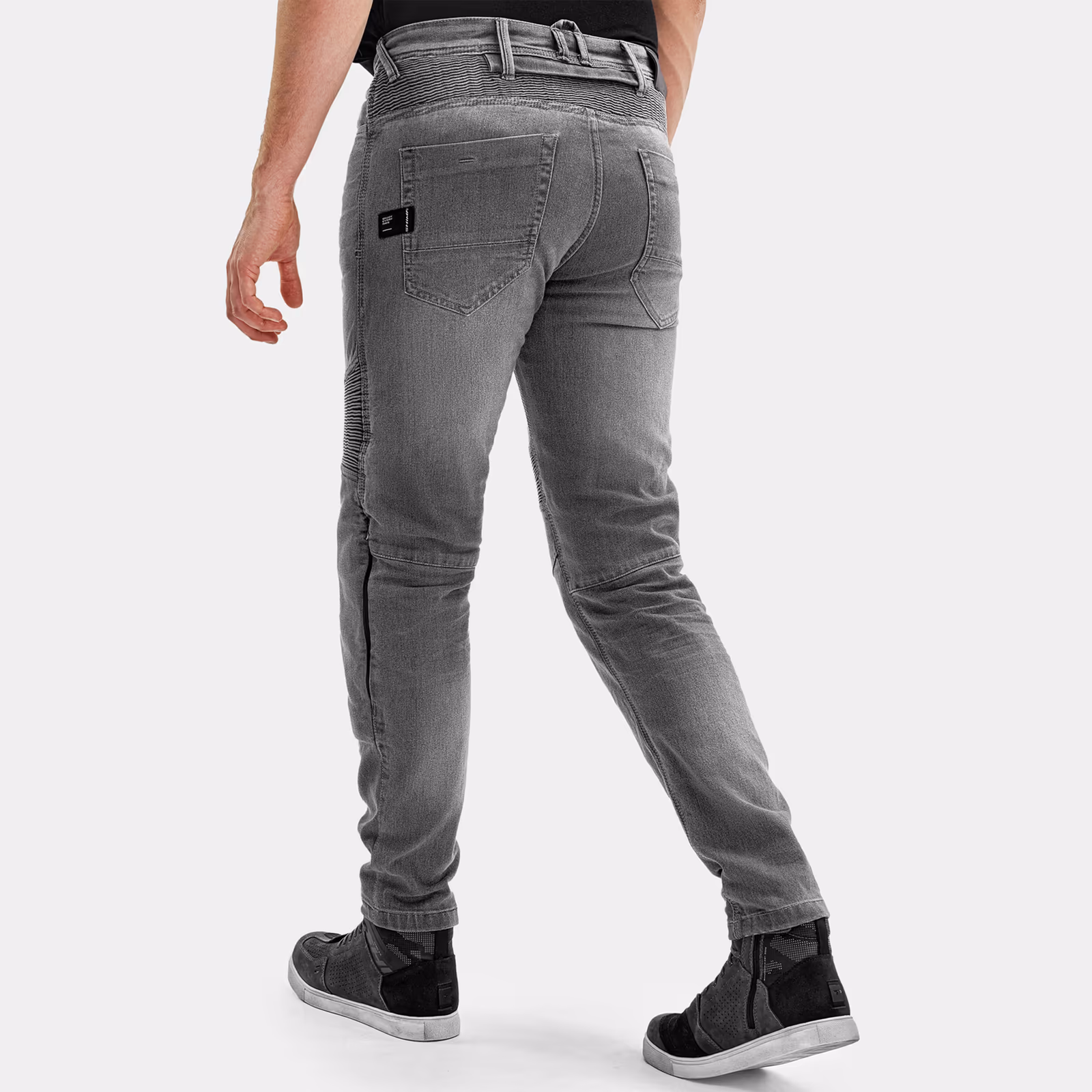 03_SHIMA_ZENITH_GREY_MEN_BACK_V2