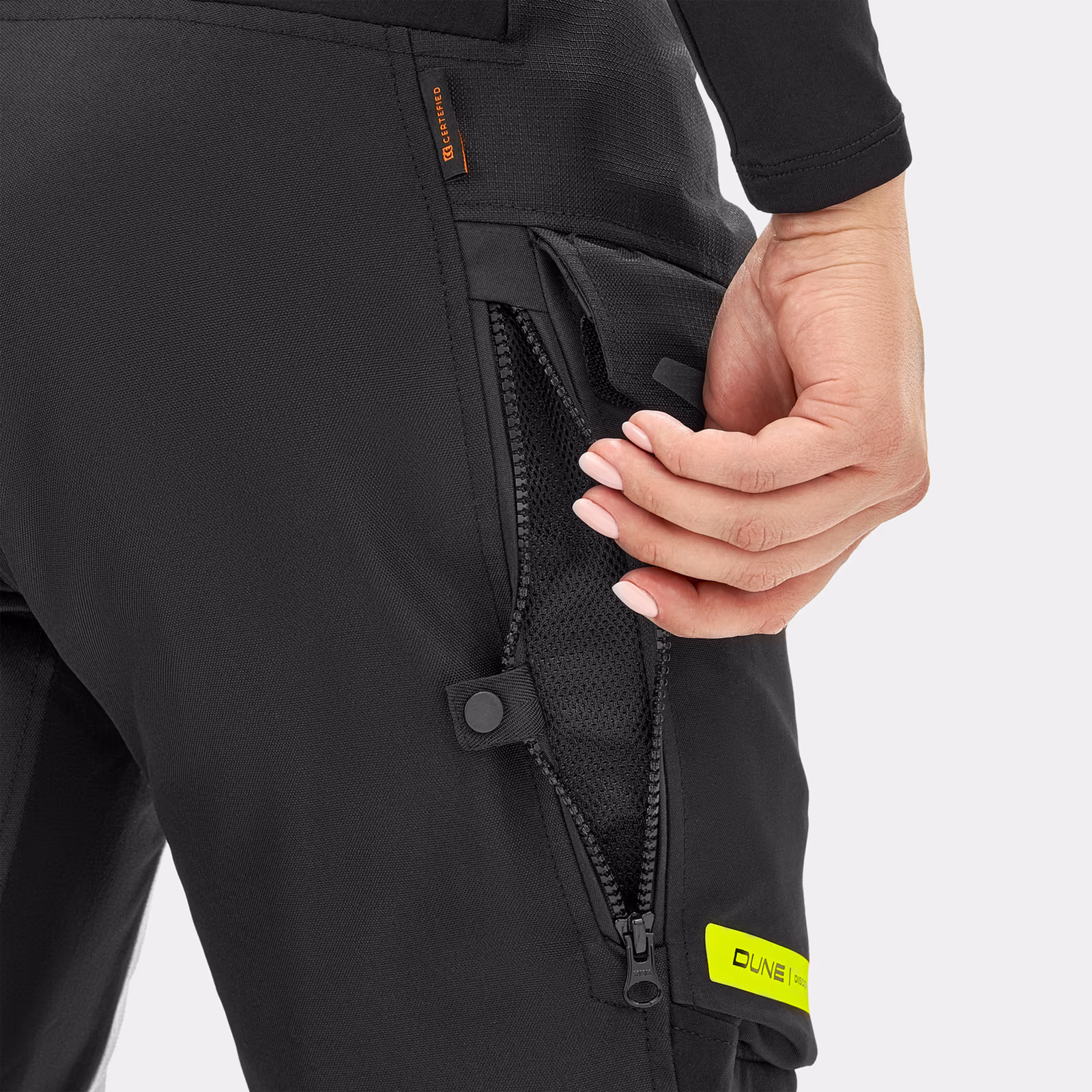 06_SHIMA_DUNE_FLUO_LADY_PNT