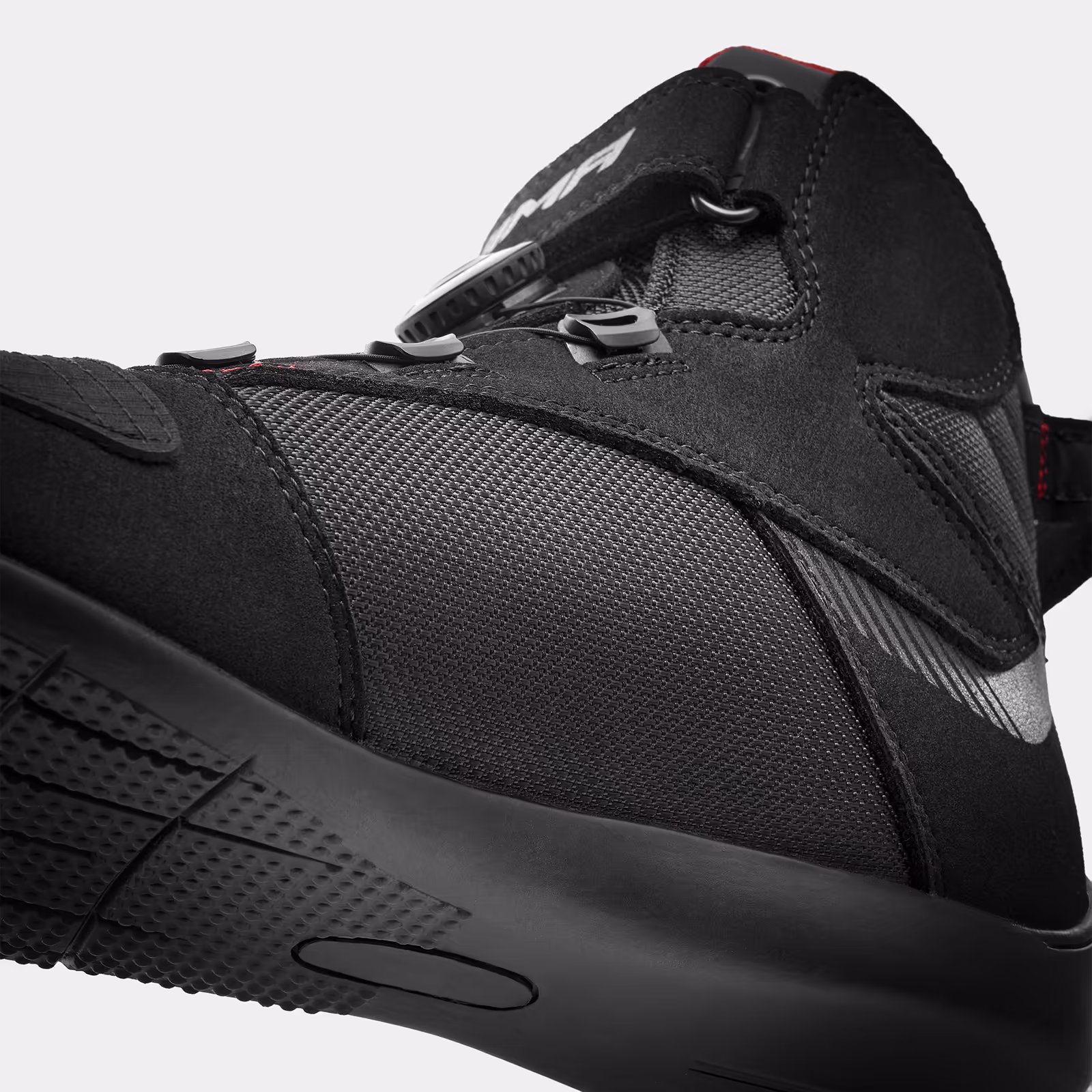 09_SHIMA_EXO VENTED_BOOTS_LADY_RED_2500x2500