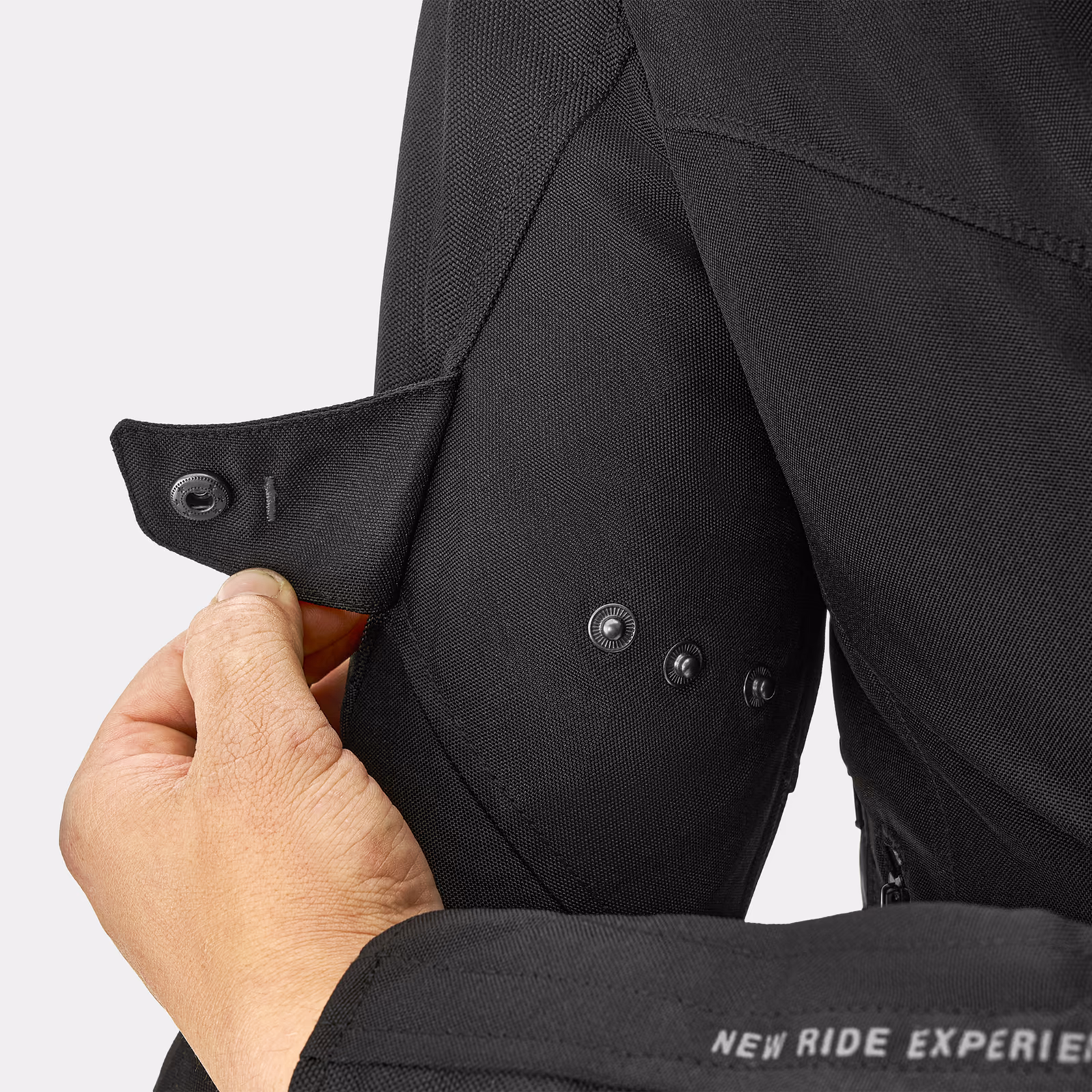 09_SHIMA_RUSH 2-0_JKT_MEN_BLACK_2500x2500