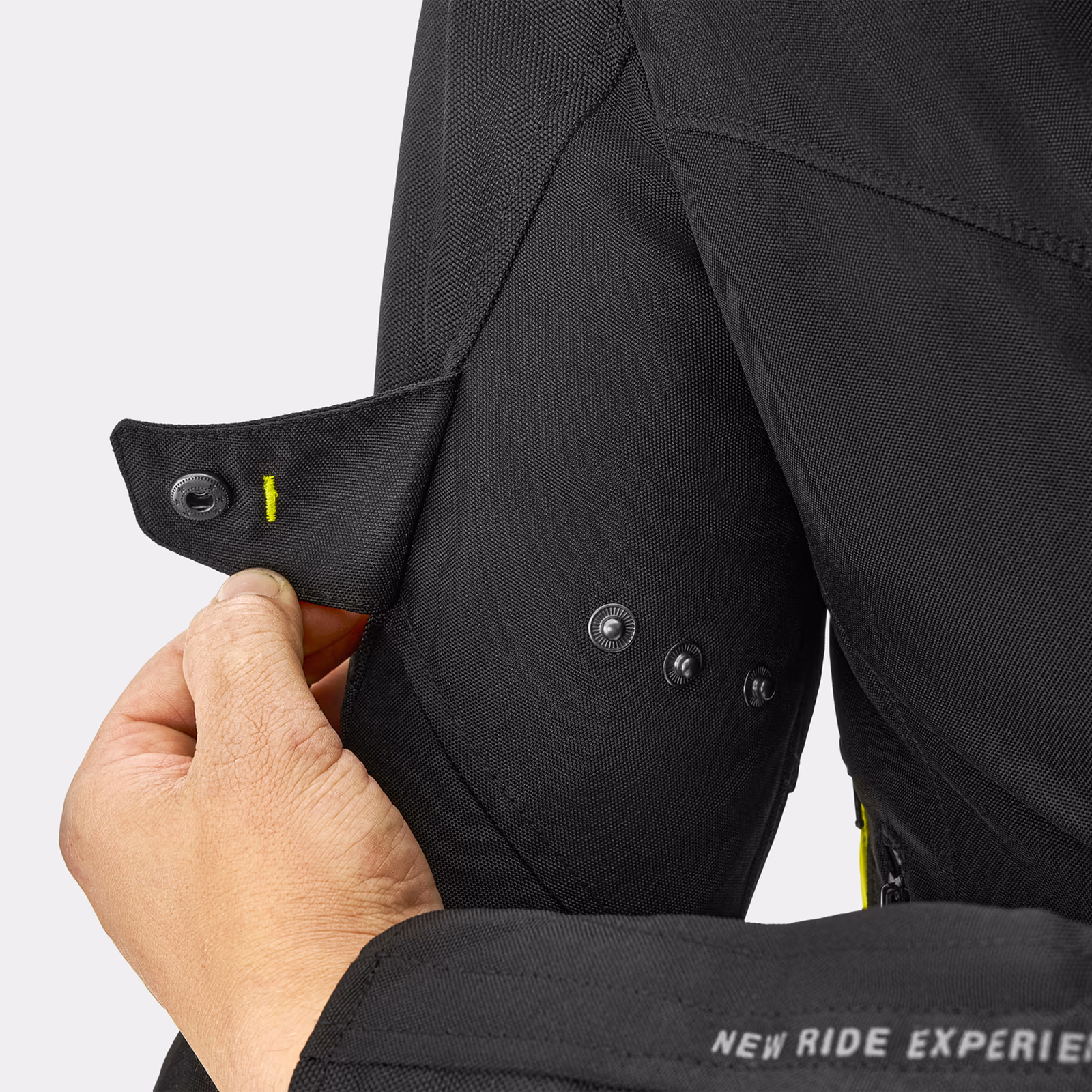 09_SHIMA_RUSH 2-0_JKT_MEN_FLUO