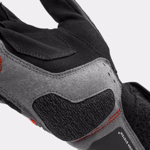 09_SHIMA_STREAM_RED_MEN_GLV_2500x2500