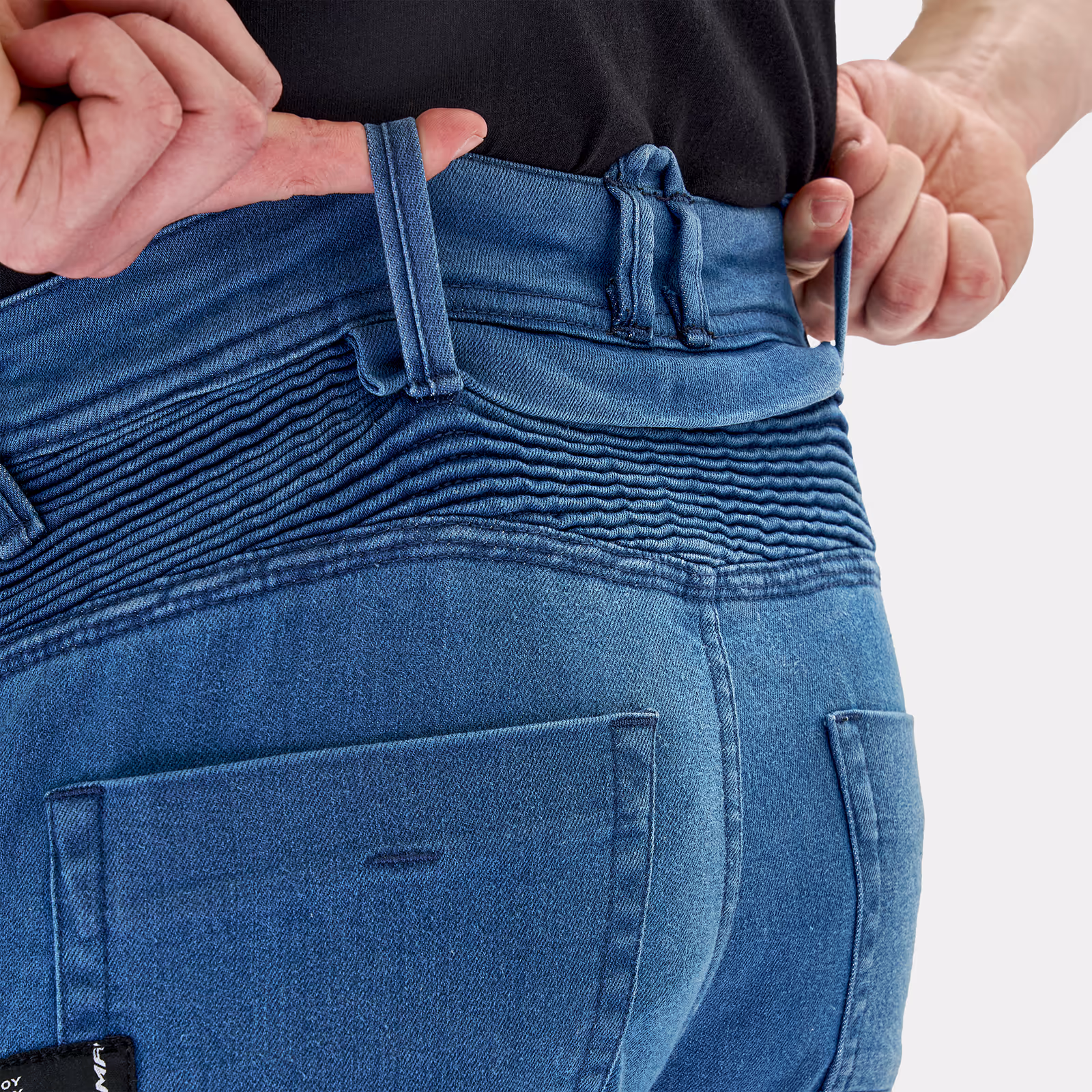 09_SHIMA_ZENITH_BLUE_MEN_ELASTIC_BACK_2500x2500