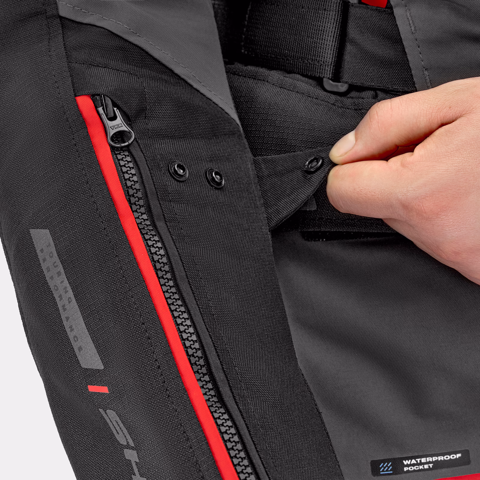 10_SHIMA_DUNE_RED_MEN_JKT_REG_2500