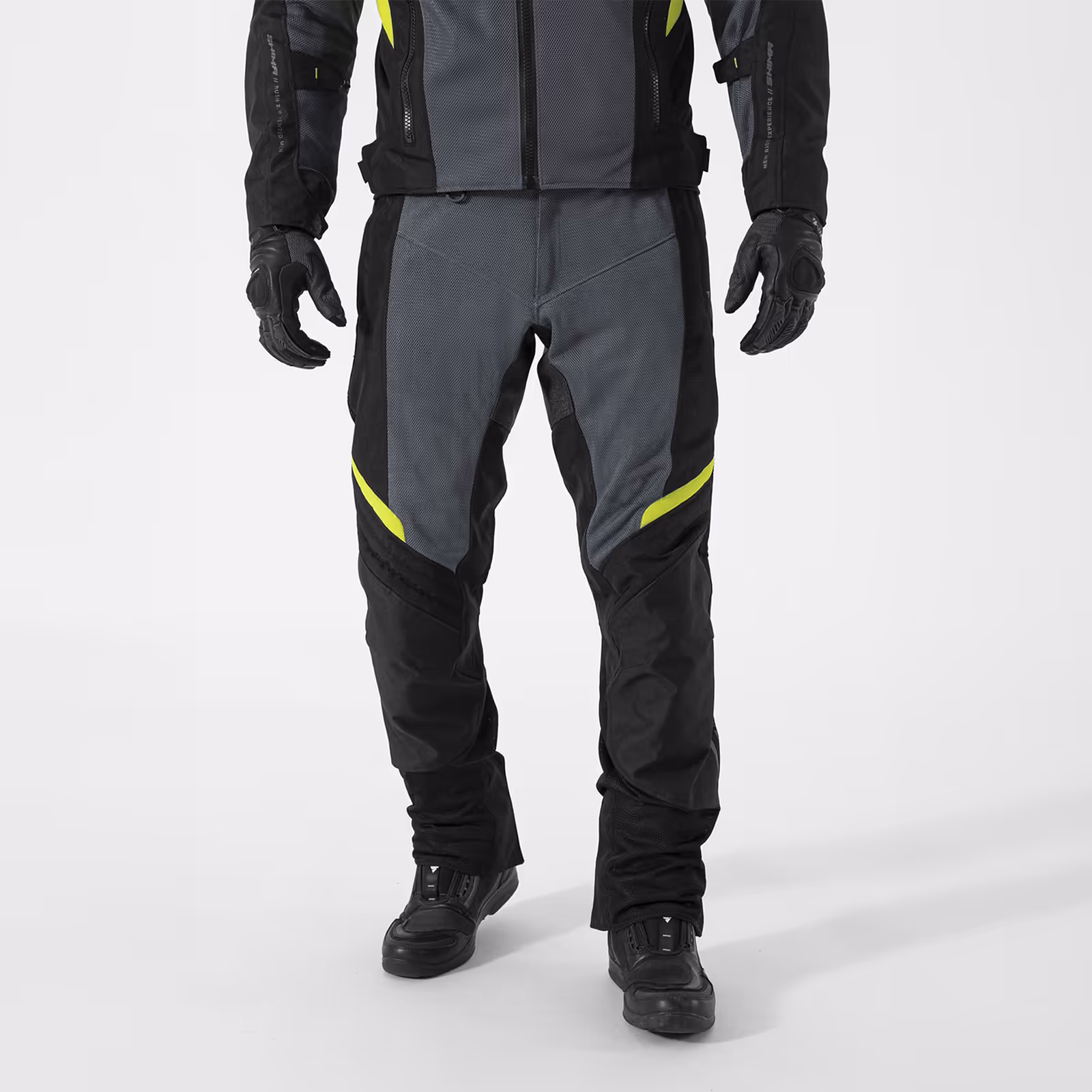 121A1146_1x1_Motorcycle_jeans