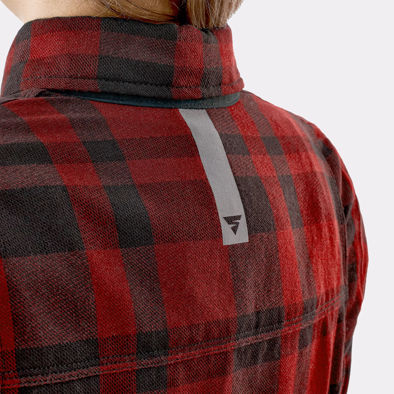 15_SHIMA_RENEGADE_JKT_RED_LADY_2500x2500