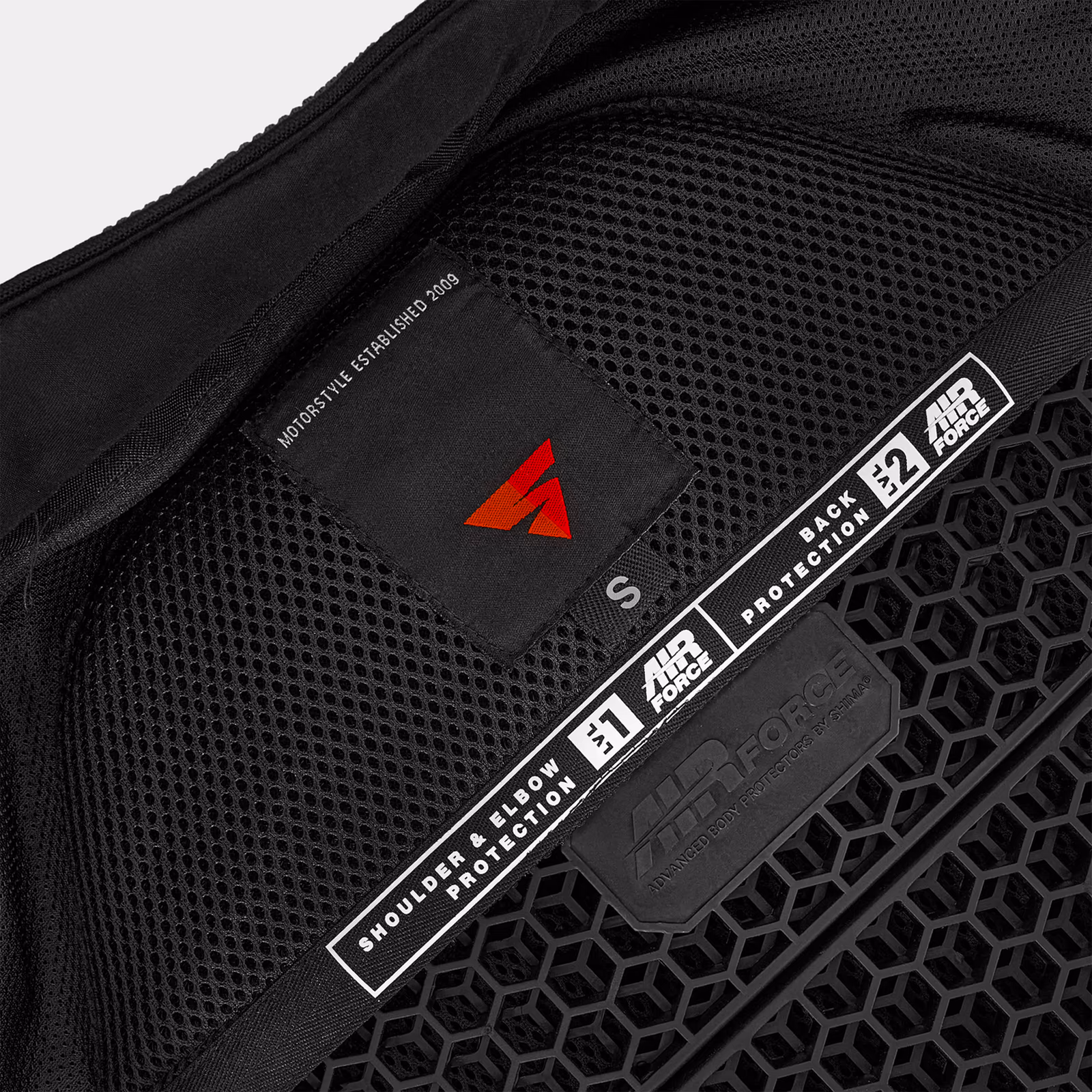 18_SHIMA_RUSH 2.0 VENT_JKT_MEN_BLACK_2500x2500