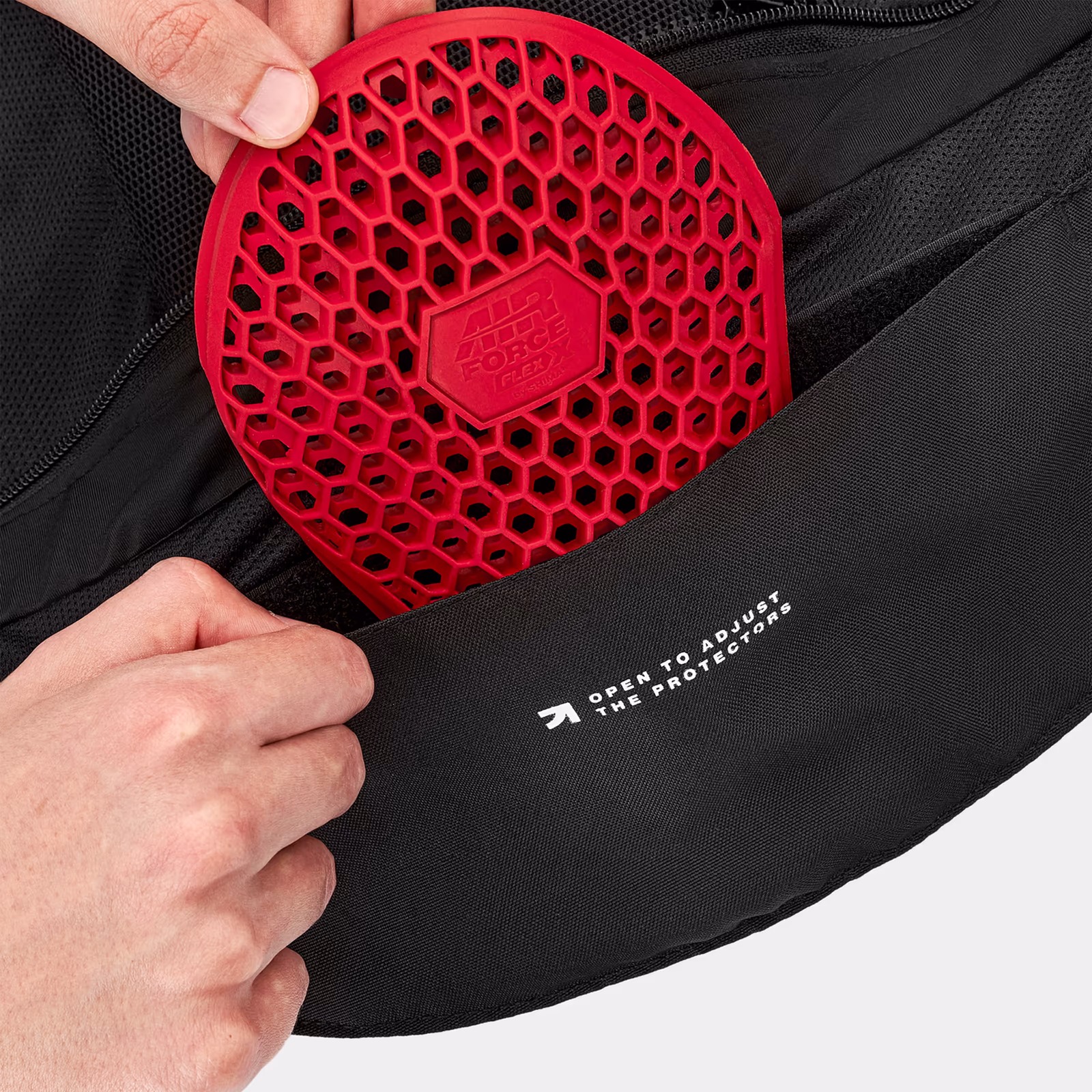 19_SHIMA_SOLID 2-0_JKT_WHITE_MEN_2500x2500