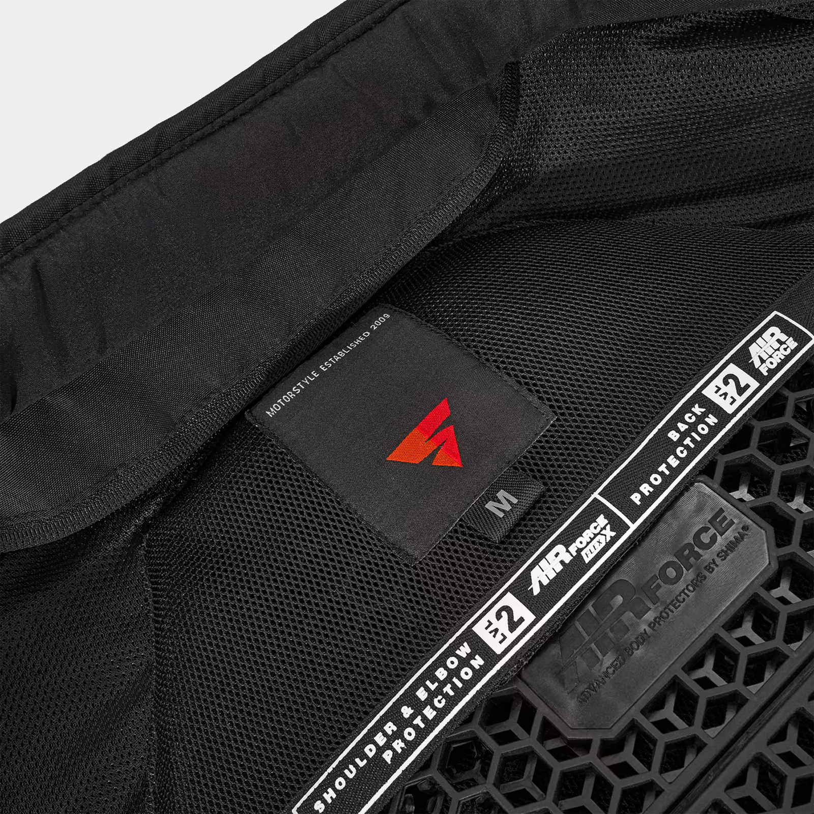 21_SHIMA_SOLID 2-0_JKT_BLACK_MEN_2500x2500