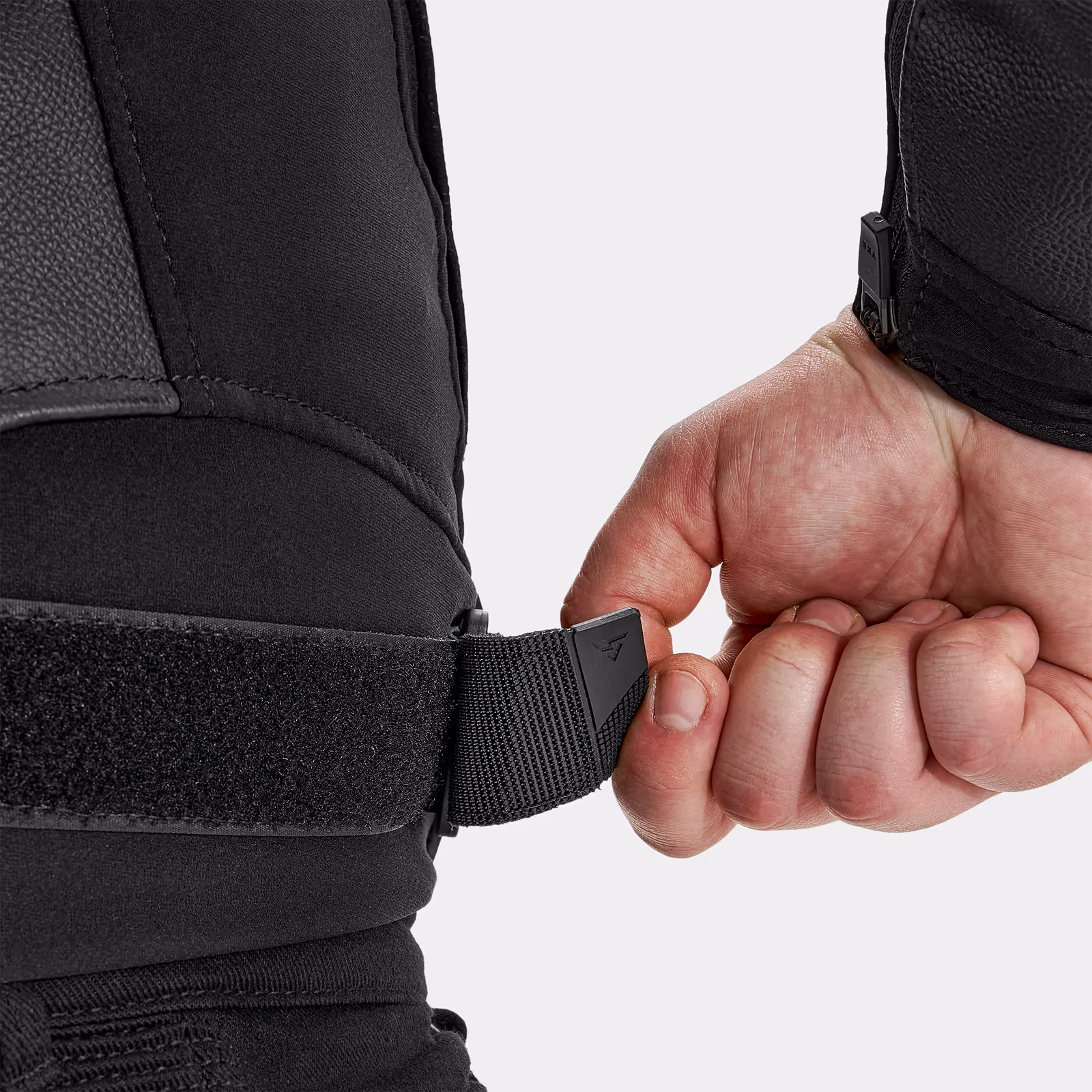 25_SHIMA_BANDIT_JKT_MEN_BLACK