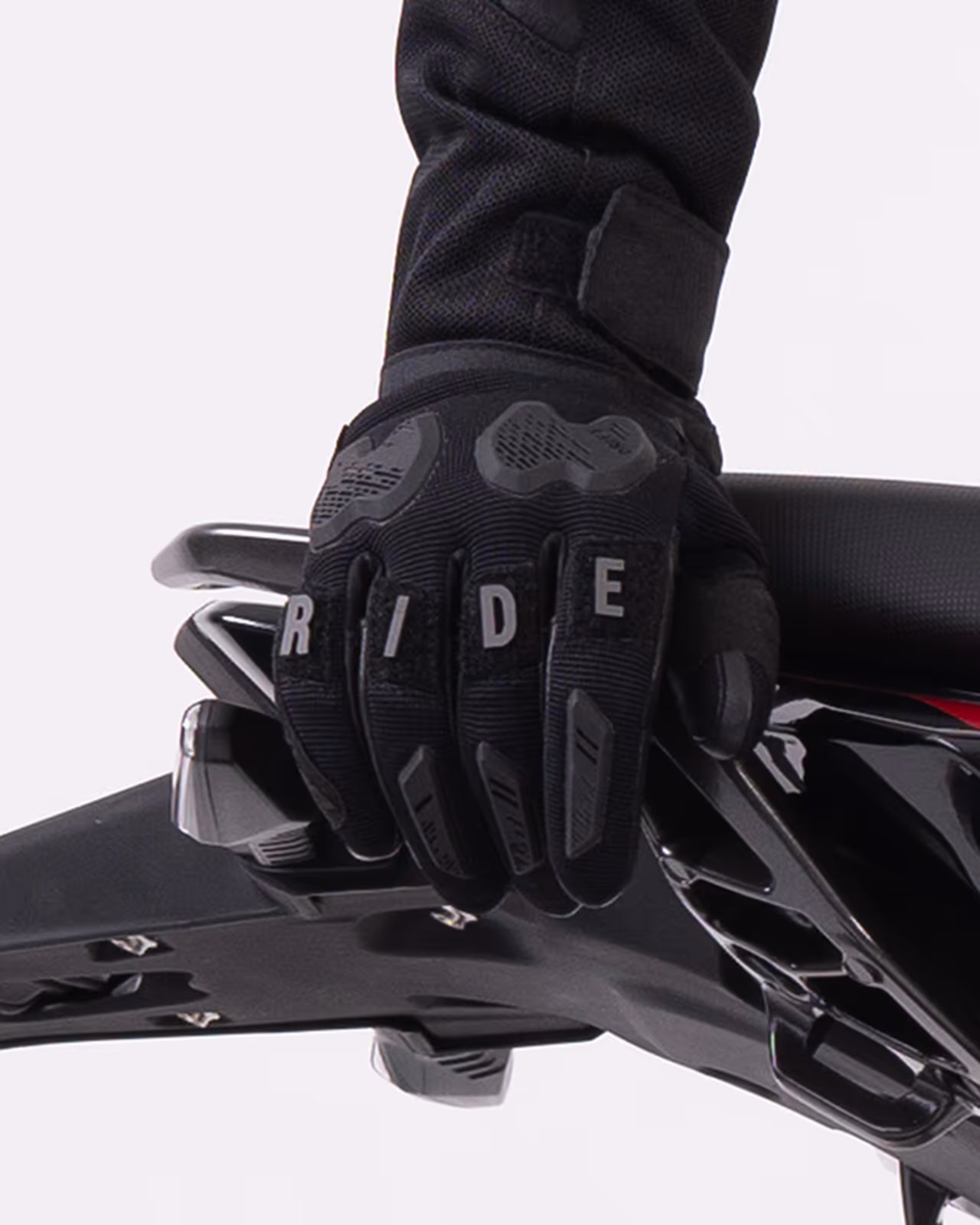 SHIMA_DRIFT_GLOVES_BLACK_LADY_03_800x1000