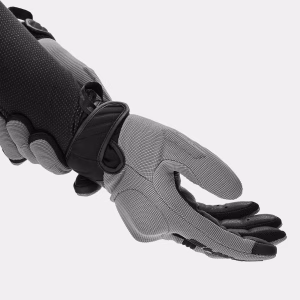 SHIMA_SONIC_GLV_GREY_LOOKBOOK_02