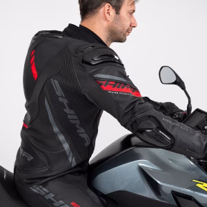 shima_HyperRS_Black_Red_1500x1500_19_Motorcycle_Suit